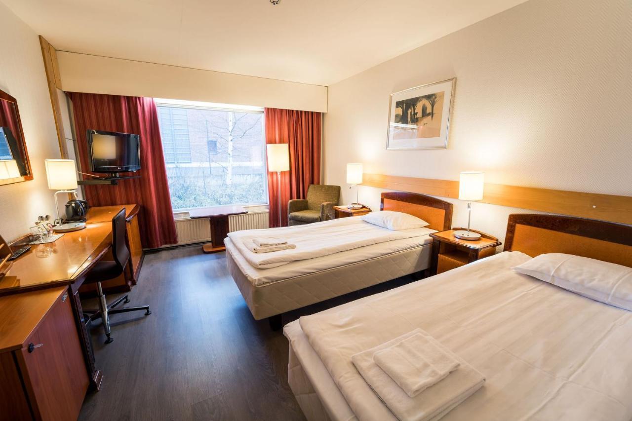 Budget Hotel Raahe Bagian luar foto