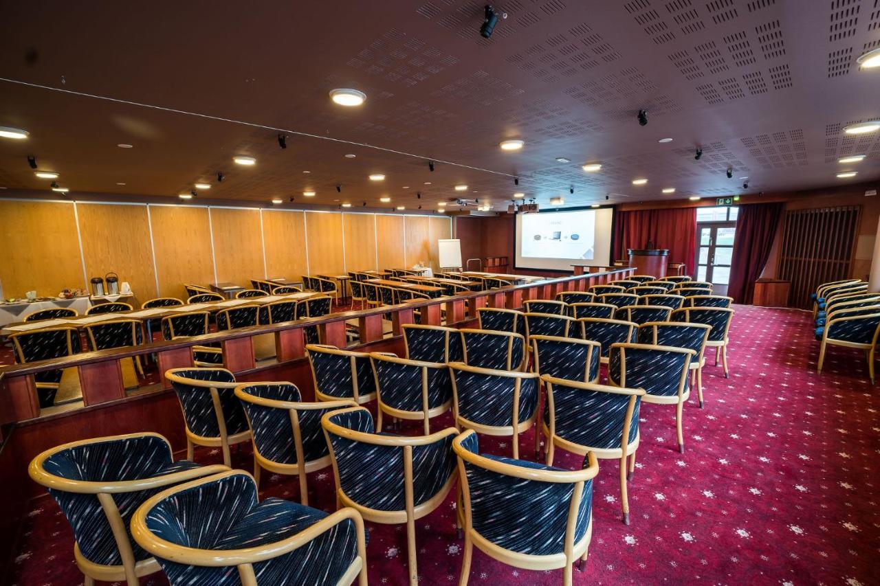 Budget Hotel Raahe Bagian luar foto