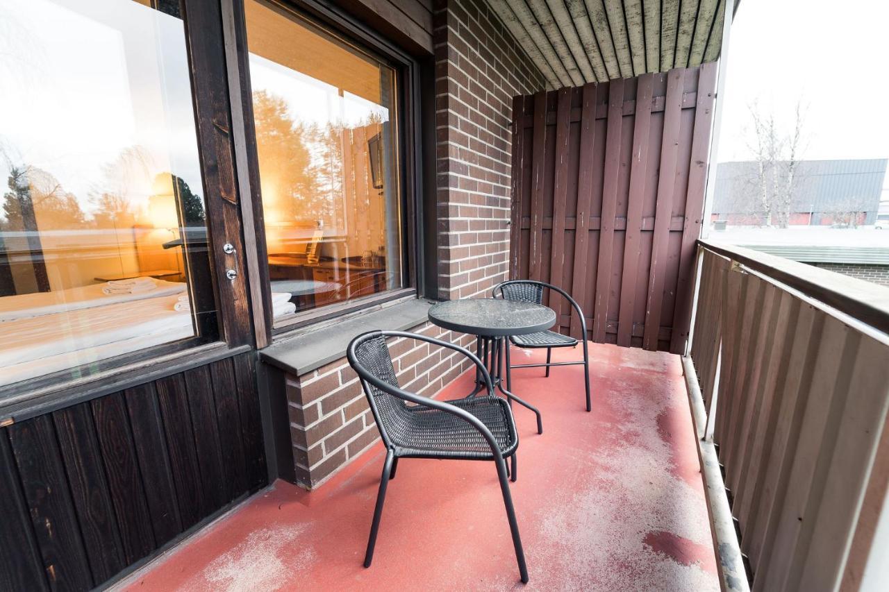 Budget Hotel Raahe Bagian luar foto