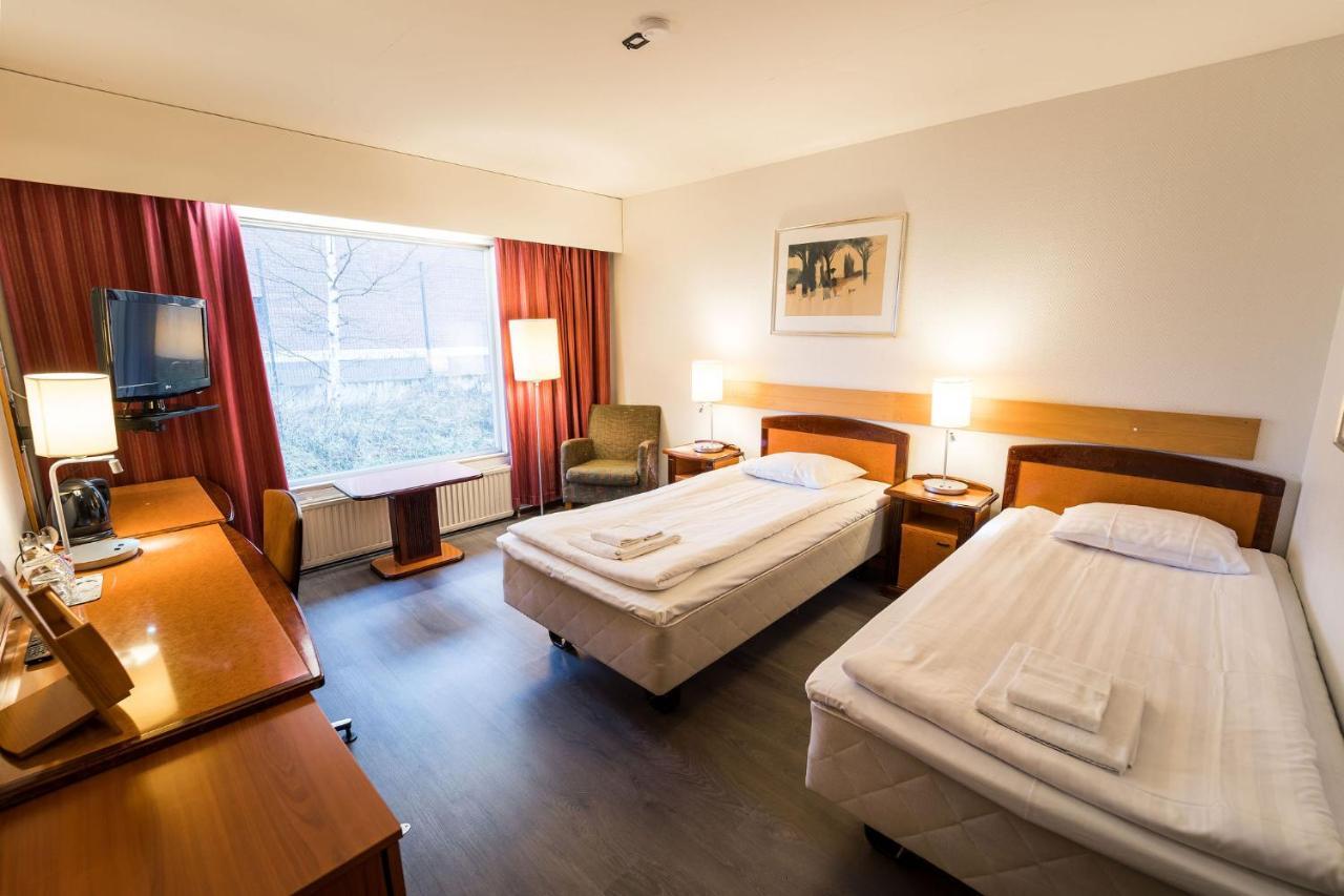 Budget Hotel Raahe Bagian luar foto